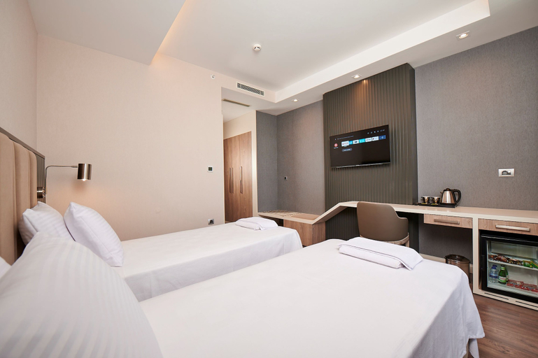 Bedroom 4, Livinton Hotel, Maltepe