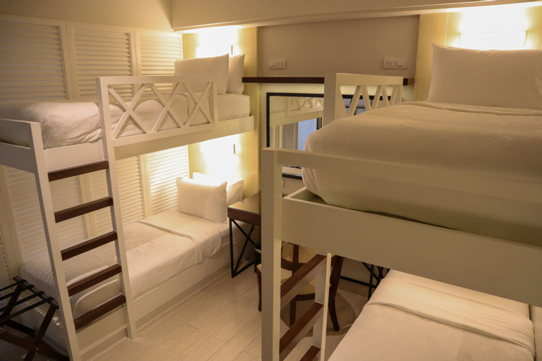 Bedroom 16