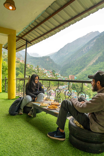 Others 2, Whoopers Hostel Tosh, Kullu