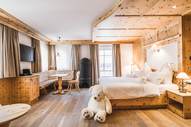 Bedroom 3, ALPIN GARDEN LUXURY MAISON & SPA, Bolzano