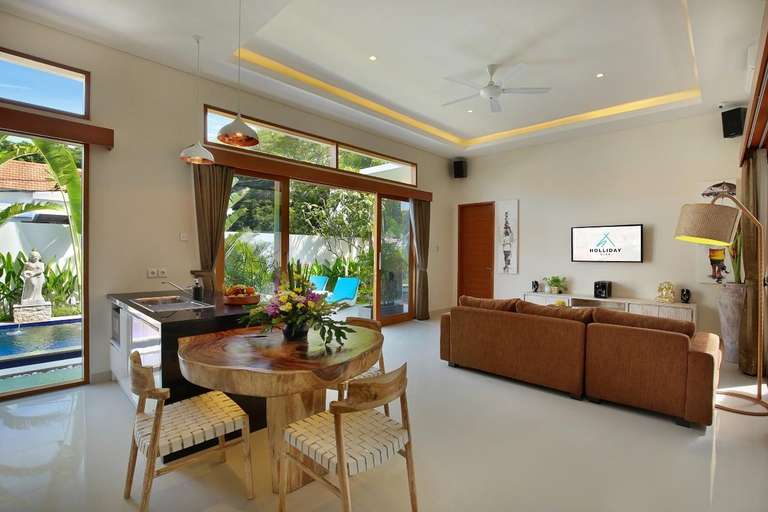 Others 3, Holl Villa, Badung