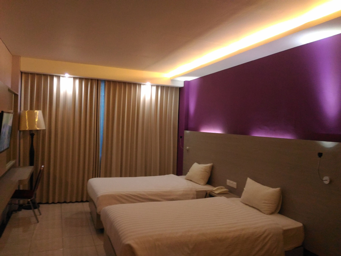 Bedroom 6