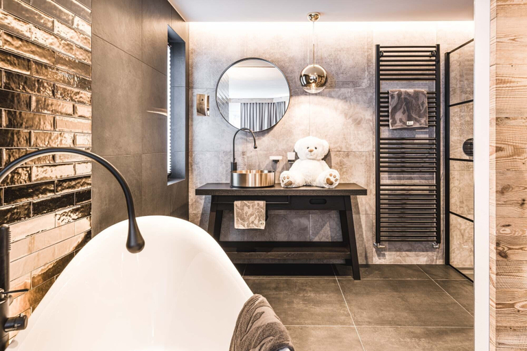 Bathroom 4, ALPIN GARDEN LUXURY MAISON & SPA, Bolzano
