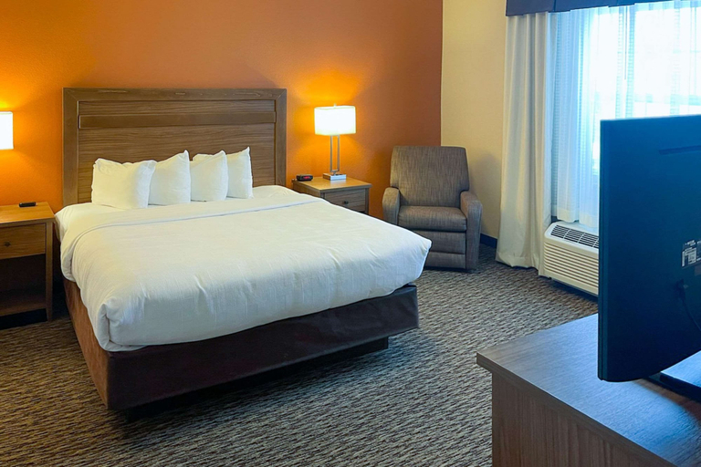 Bedroom 3, MainStay Suites Watford City - Event Center, McKenzie