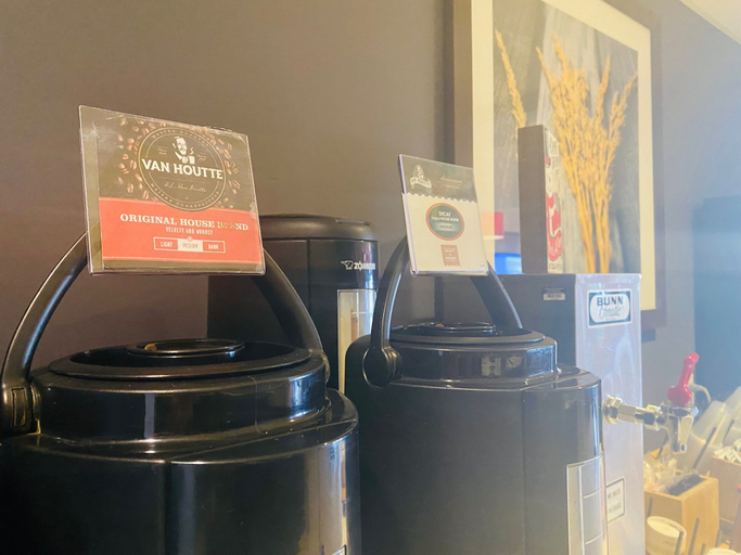 Food & Drinks 5, Microtel Inn & Suites By Wyndham Whitecourt, Division No. 13