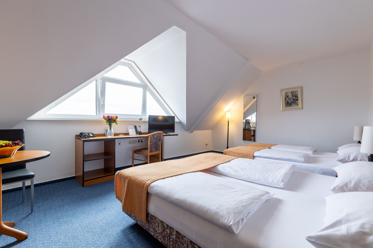 Bedroom 6