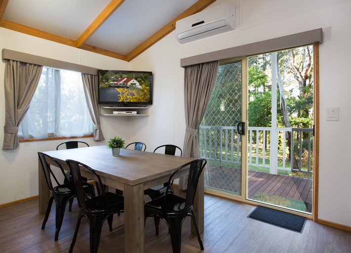 Dining Room 5