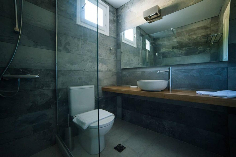 Bathroom, Coral Villa With 4 Bedrooms in Paros, South Aegean