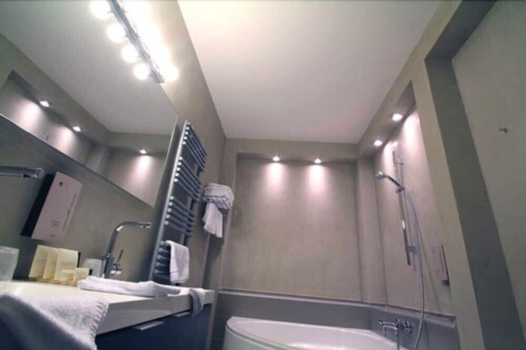 Bathroom 4