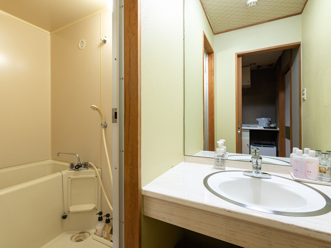 Bathroom, Fukujyuso, Shima