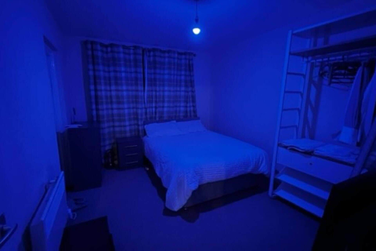 Room 3, Your Home Away From Home in Leeds - on the Ring Rd, Leeds