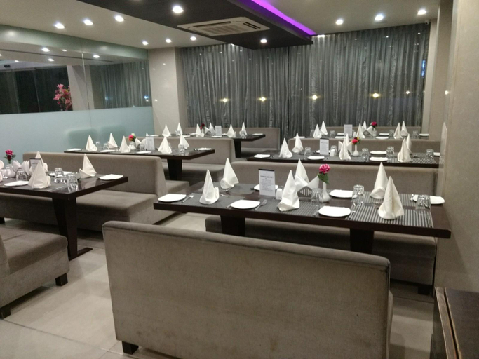 Food & Drinks 5, Veronica Hotels, Vadodara