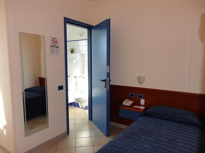 Bedroom 3, Hotel 1000 Miglia, Siena