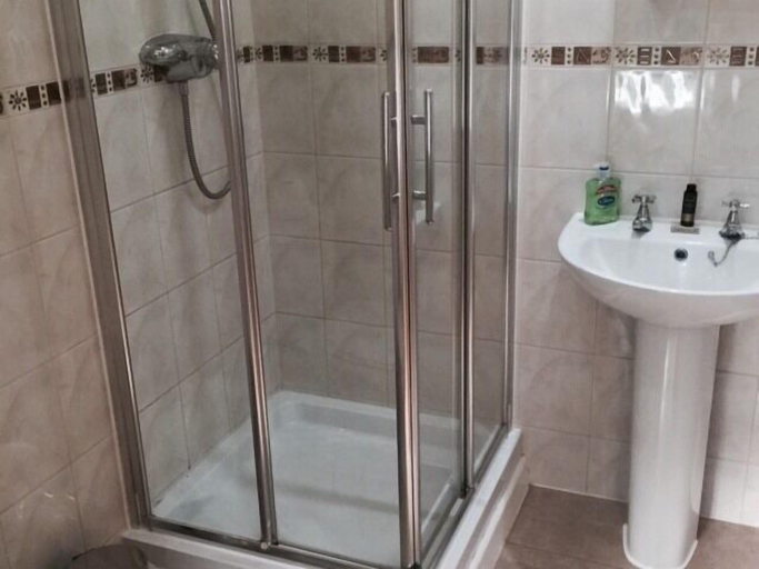 Bathroom, Woodpaddock B&B, Cambridgeshire