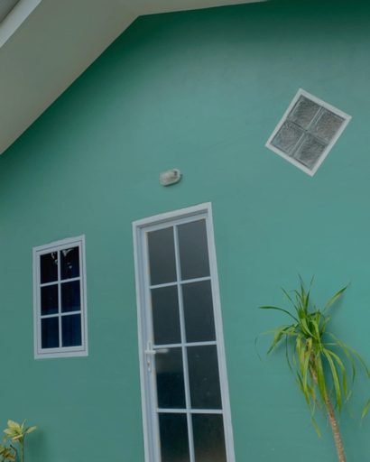 Exterior & Views 12