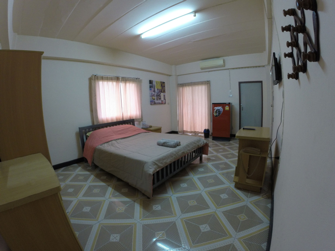 Bedroom 6