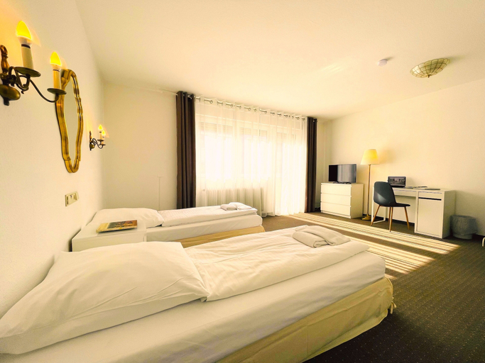 Bedroom 5, Hotel Moguntia, Mainz