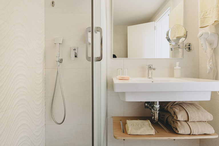 Bathroom, Hotel Ivory Playa Sports & Spa, Baleares