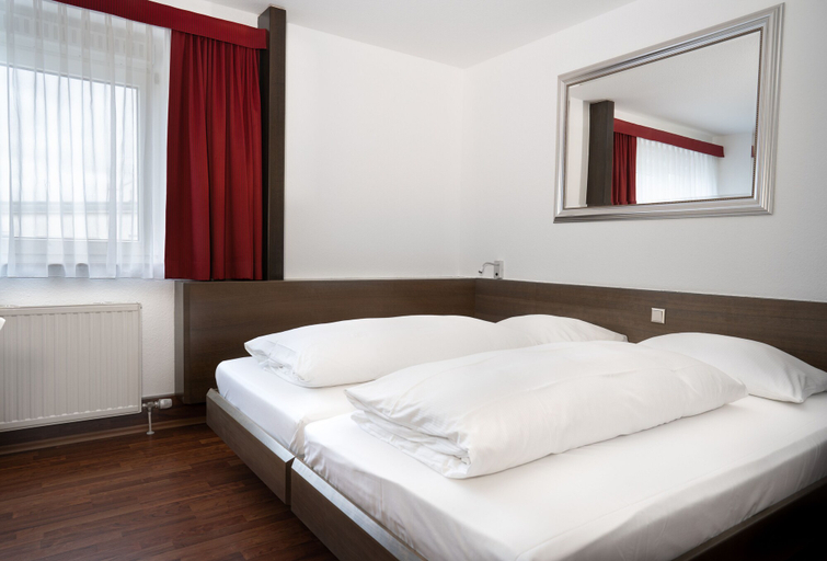 Bedroom 4, eXo Individual Hotel Heilbronn, Heilbronn