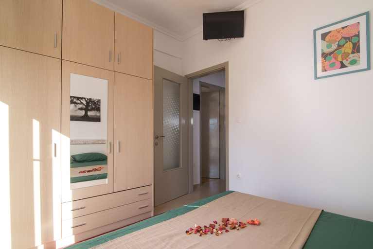 Bedroom 3, Michalis Apartments, Central Macedonia