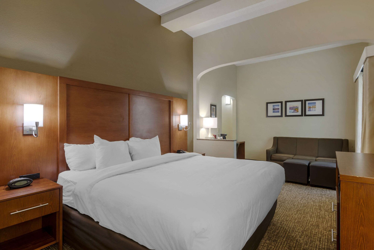 Bedroom 3, Comfort Suites Columbus State University Area, Muscogee