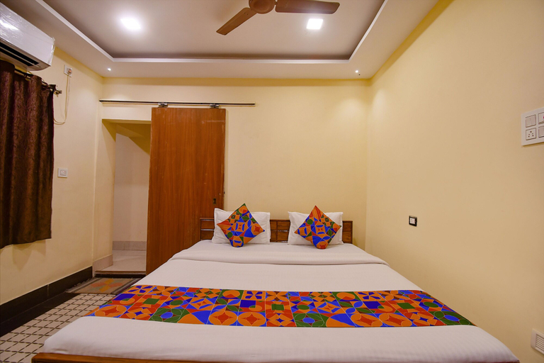 Bedroom 2, FabHotel Golden Imperial, Kolkata