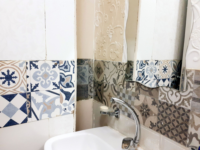 Bathroom 4, Arabian Nights Pyramids Guesthouse, Al-Ahram
