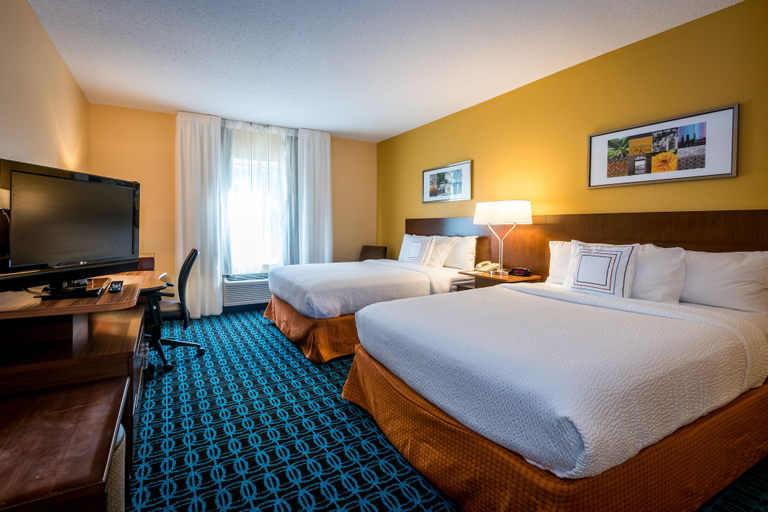 Bedroom 2, Fairfield Inn By Marriott Savannah I-95 South, Chatham