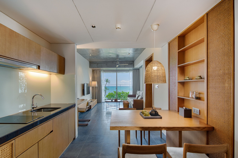Dining Room 6