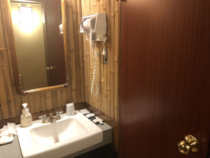 Bedroom 21
