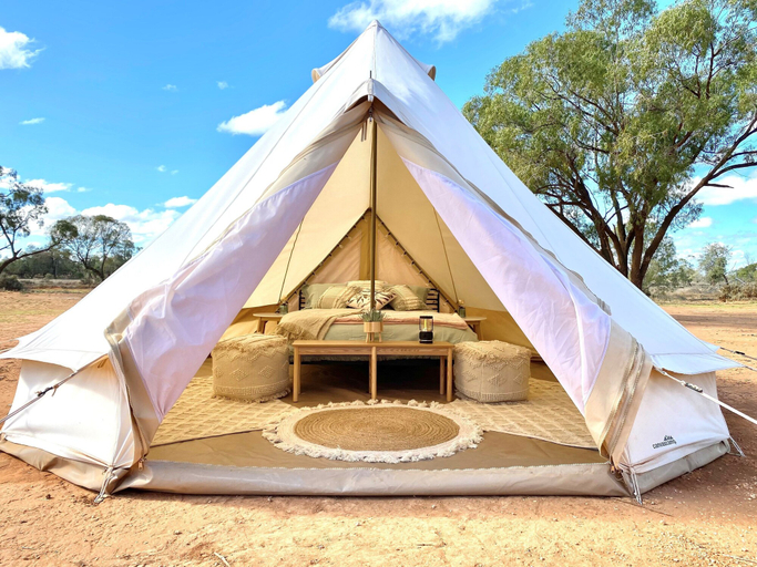 Others 1, Mungo Roo, Wentworth