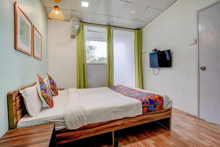Bedroom 4, FabHotel Vardhan House I, Pune
