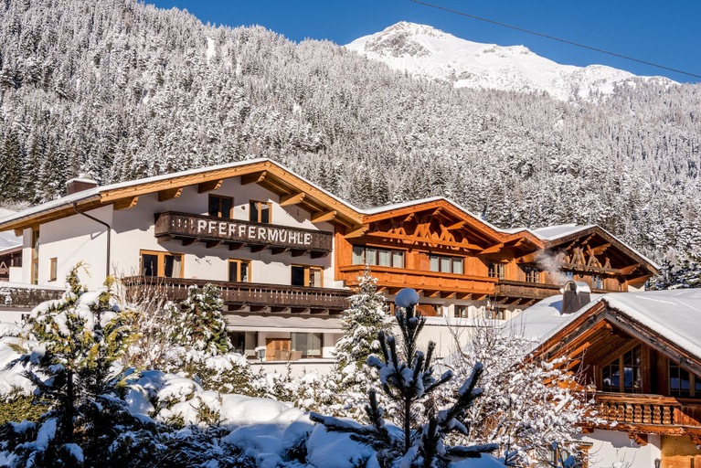 Exterior & Views 2, Hotel zur Pfeffermühle, Landeck