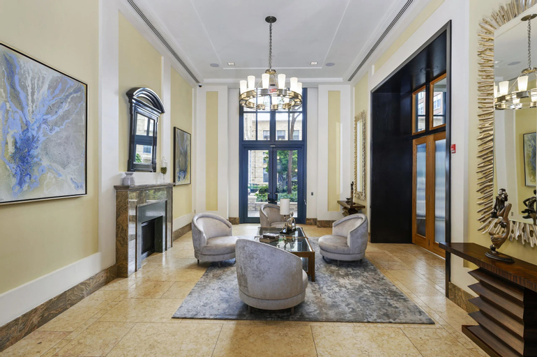 Amazing 2BR Condo in Pentagon City, Arlington