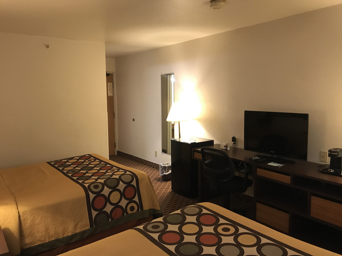 Bedroom 4, Super 8 by Wyndham Canonsburg/Pittsburgh Area, Washington