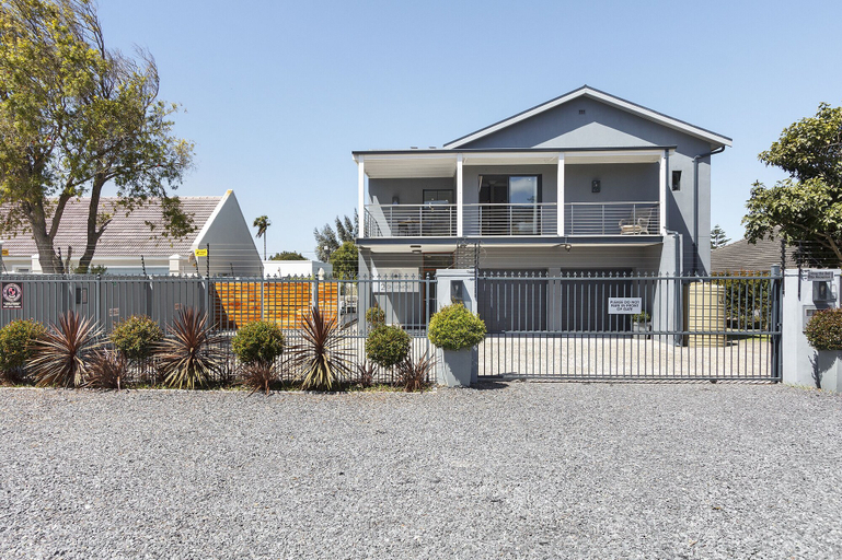 Exterior & Views 2, 2 On Lismore, City of Cape Town