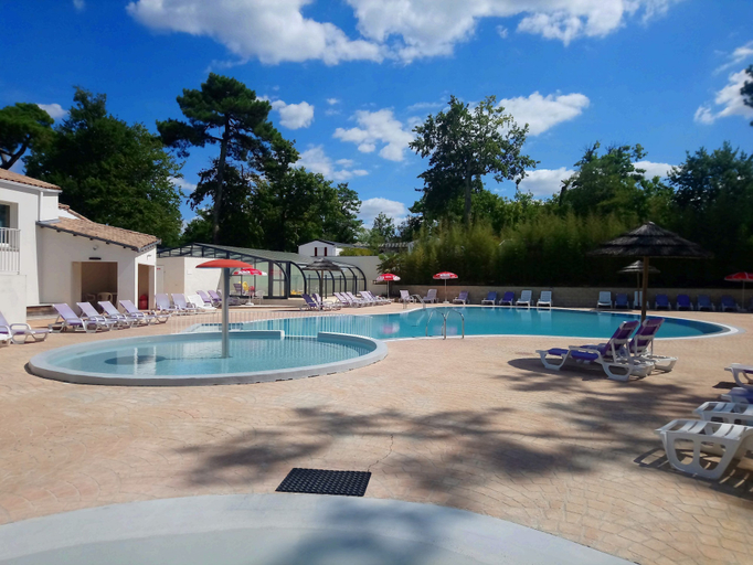Sport & Beauty 2, Camping Les Pins de Sel, Charente-Maritime