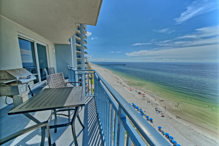 Others 5, Ocean Breeze, Bay