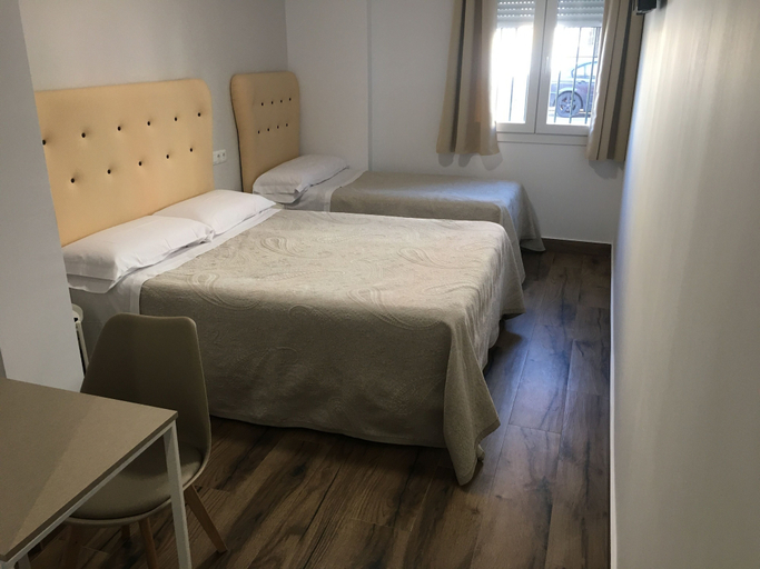 Bedroom 2, Hostal Santa Ana, Huelva