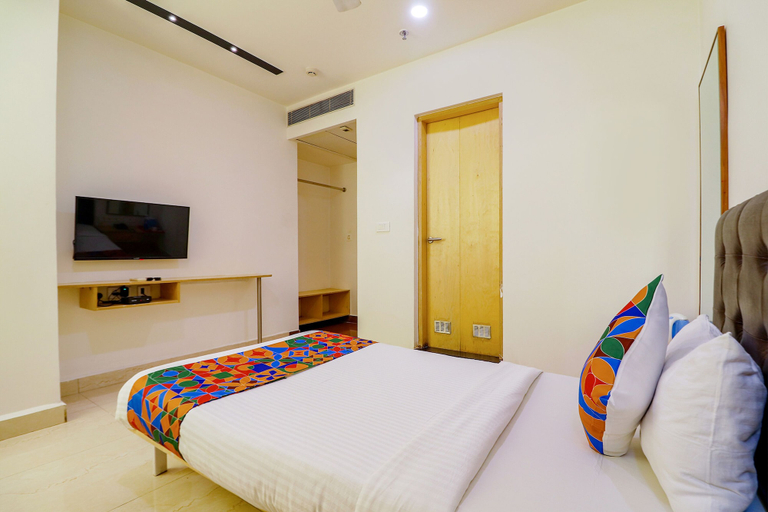 Bedroom 2, FabHotel Aamantran & Banquet Halls, Hyderabad