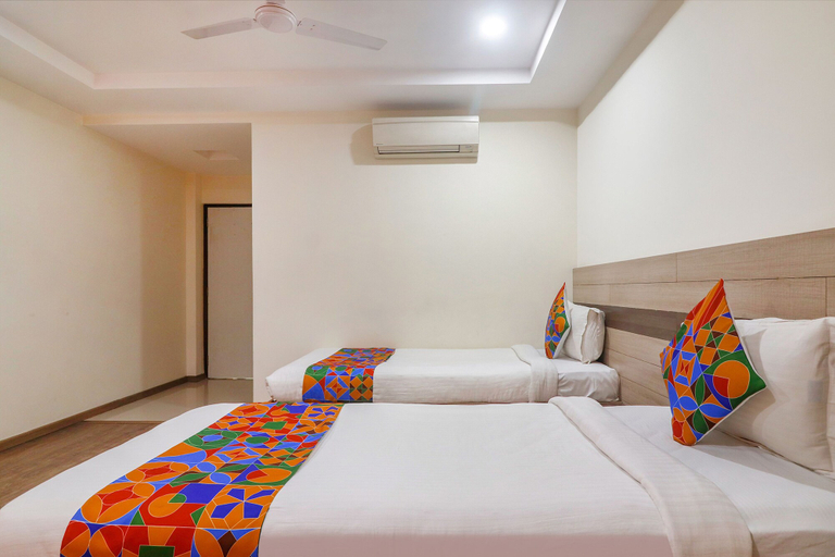 Bedroom 4, Fabhotel Pride Inn Financia, Hyderabad