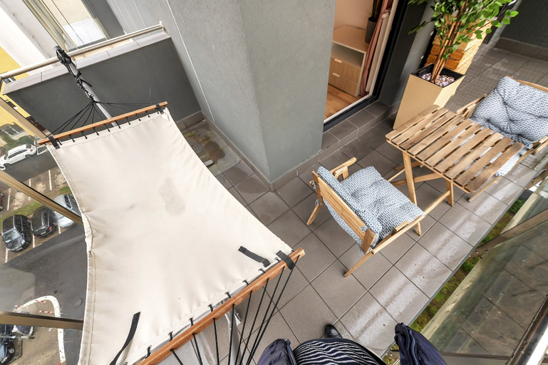Others 5, Lumina 4-room apartment in Center, Warsaw