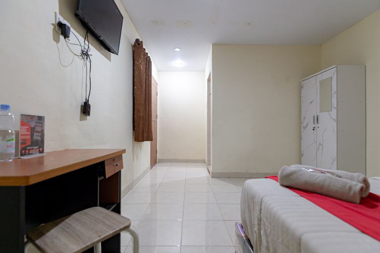 Bedroom 5, RedDoorz @ Medan Johor 2, Medan
