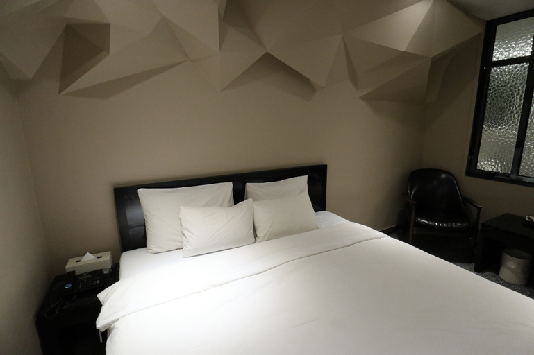 Bedroom 14