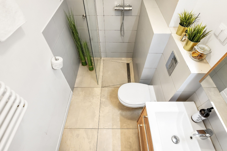 Bathroom 4, Lumina 4-room apartment in Center, Warsaw
