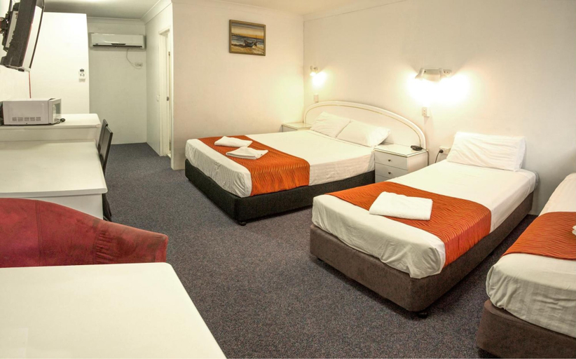 Bedroom 3, Calico Court Motel, Tweed Heads