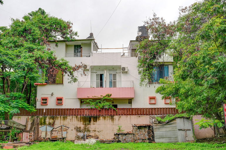 Exterior & Views 2, FabHotel Vardhan House I, Pune