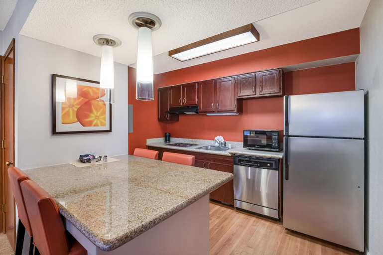 Dining Room 7