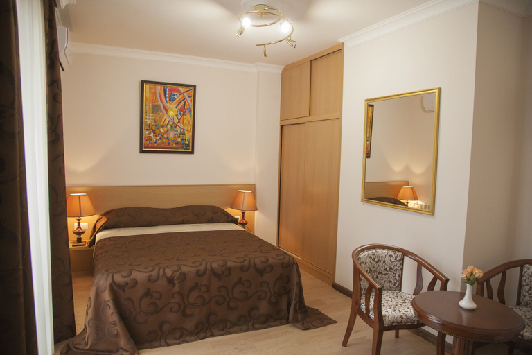Bedroom 4, Hin Yerevantsi, Yerevan