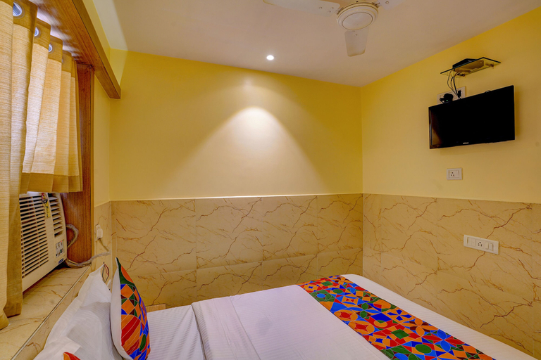 Bedroom 3, FabHotel Starwood Residency - 100m from Dr DY Patil Stadium, Thane
